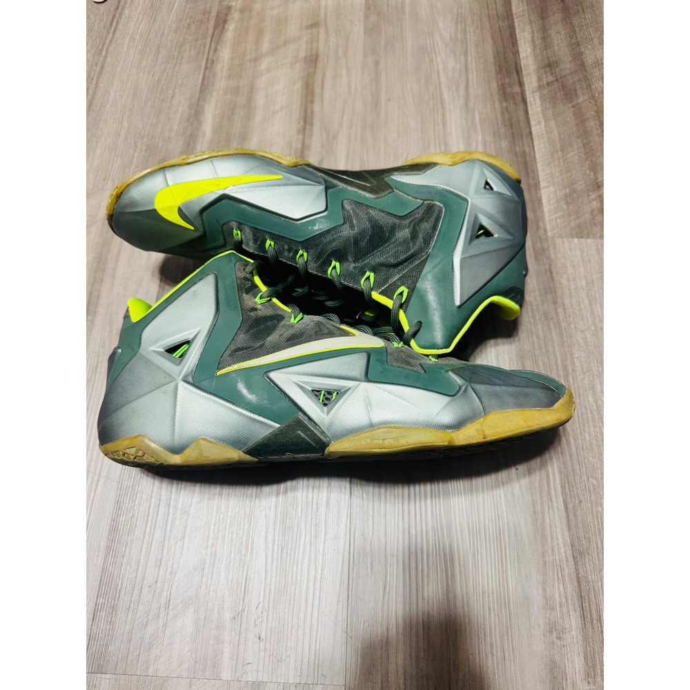 Nike Lebron 11 Dunkman Mica Green Sea Spray Volt 616175-300 Mens 13